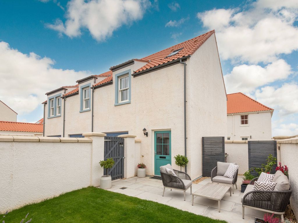2 bed mews house for sale in 6 Southfield Place, Longniddry, East Lothian EH32, £300,000 Zoopla