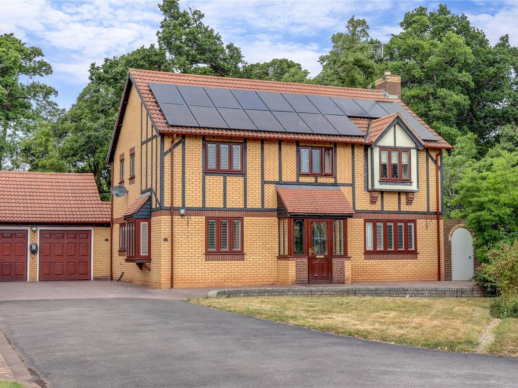 4 bed detached house for sale in Way, Droitwich, Worcestershire