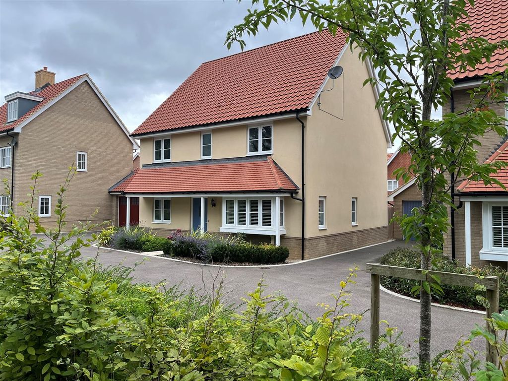 4 bed detached house for sale in Shearing Street, Bury St. Edmunds IP32