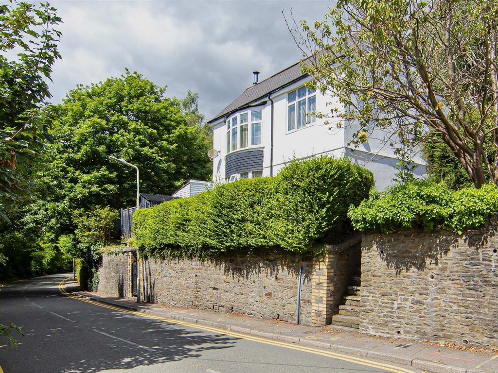 3 bed detached house for sale in Brynteg, Treharris CF46 Zoopla