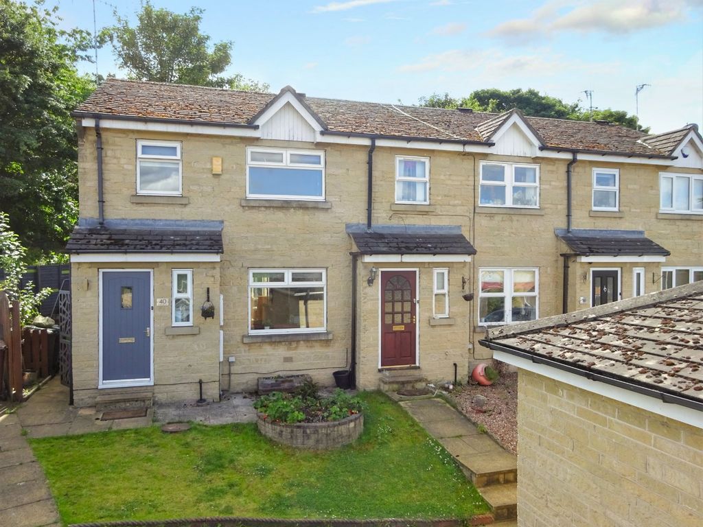 3 bed end terrace house for sale in Roundhead Fold, Apperley Bridge