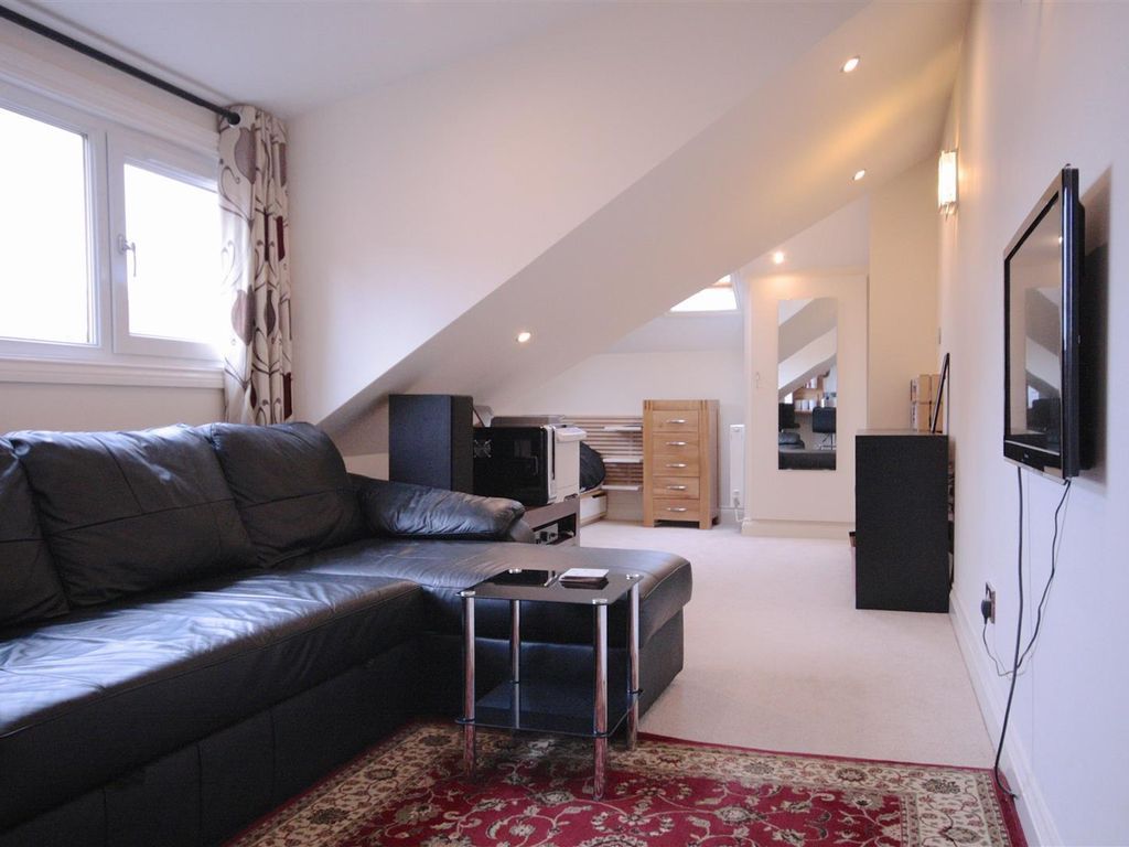 1 bed flat to rent in Cathedral Road, Pontcanna, Cardiff CF11, £750 pcm