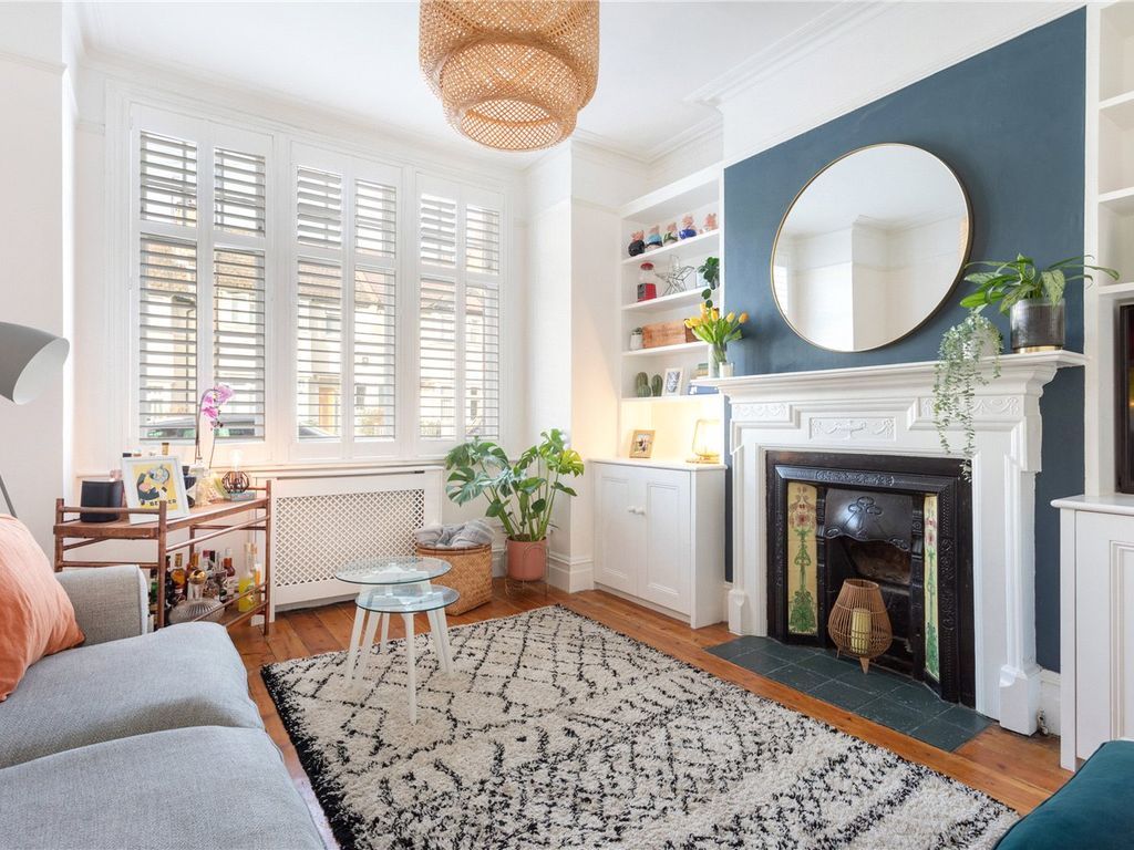 2 bed terraced house for sale in Glencairn Road, London SW16, £550,000