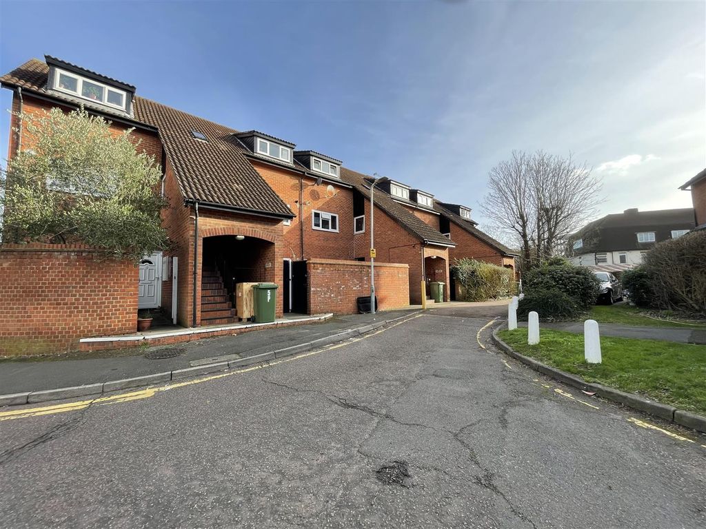 2 bed property to rent in Penrith Close, Uxbridge UB8, £1,600 pcm Zoopla