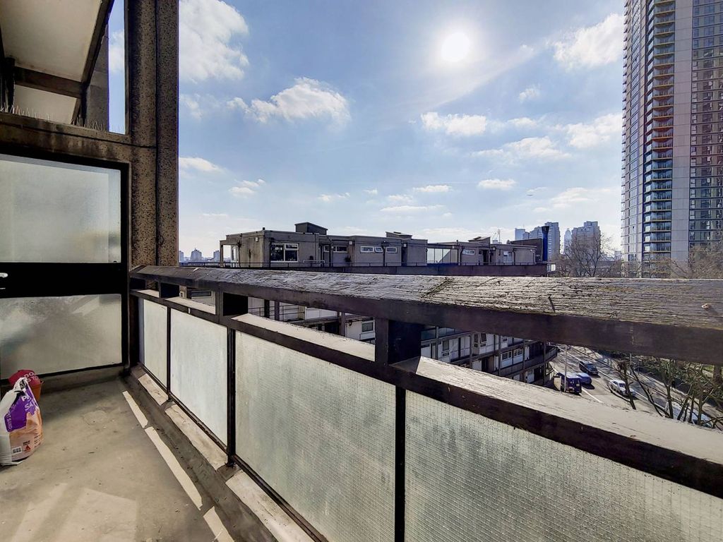 Elephant amp Castle, Elephant And Castle, London SE1  