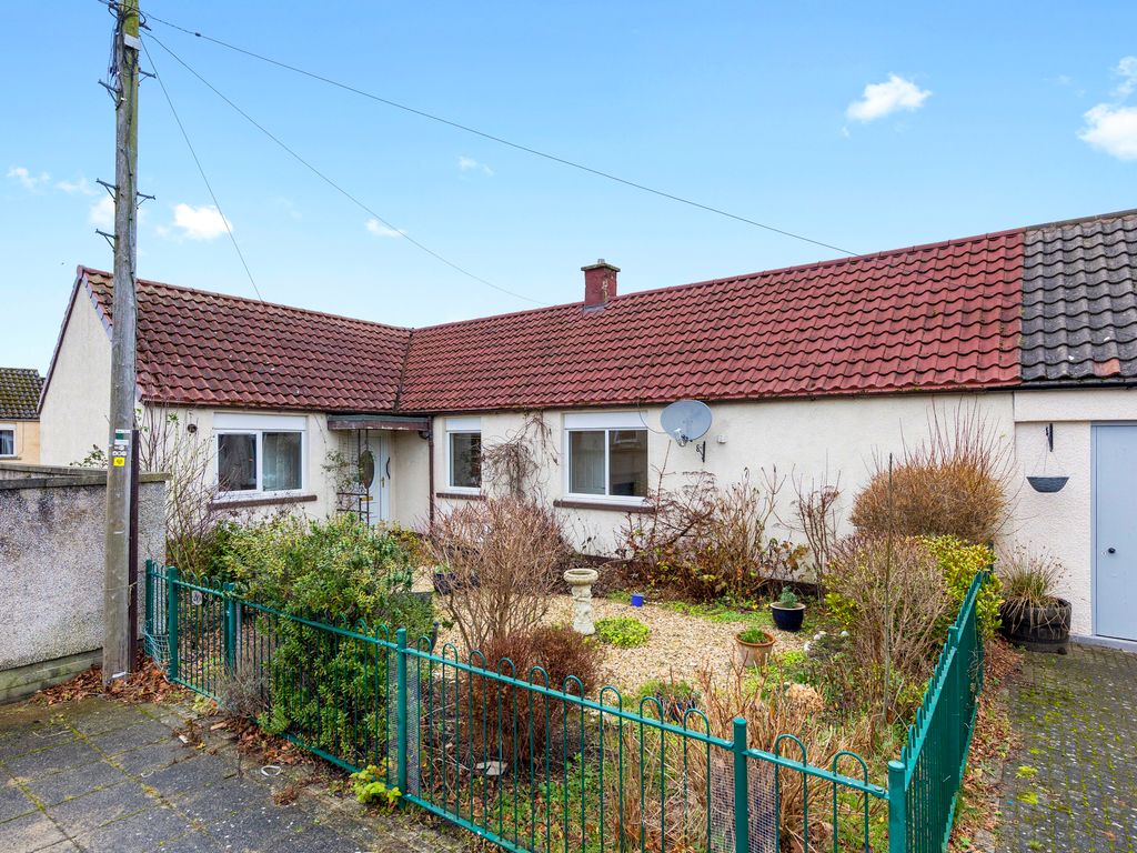 3 bed end terrace house for sale in 20 Limeylands Crescent, Ormiston