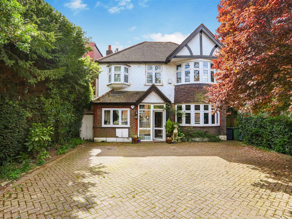 5 bed detached house for sale in Cheam Road, Ewell, Epsom KT17, £