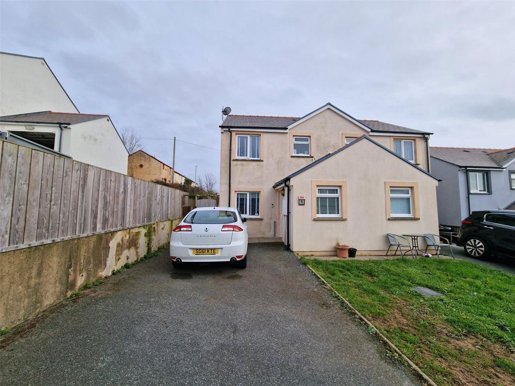 3 bed semidetached house for sale in Ridge View Close, Pennar, Pembroke Dock SA72 Zoopla