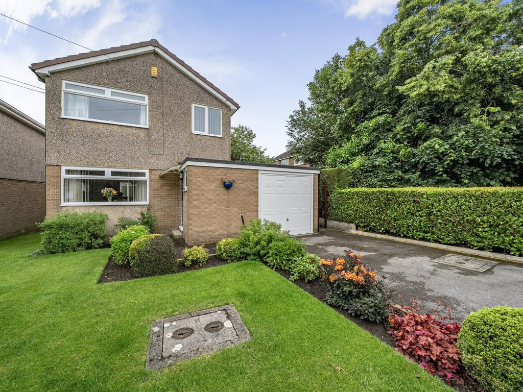 3 bed detached house for sale in Holt Park Crescent, Adel LS16, £