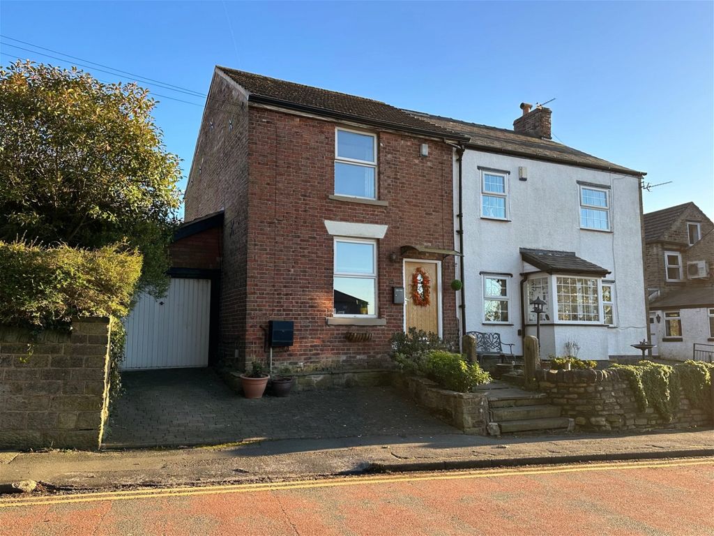 2 bed end terrace house for sale in Mottram Old Road, Hyde SK14, £