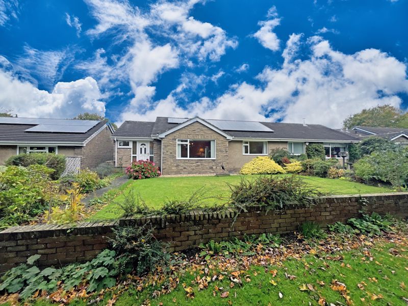 3 bed semidetached bungalow for sale in Crofts Way, Corbridge NE45, £