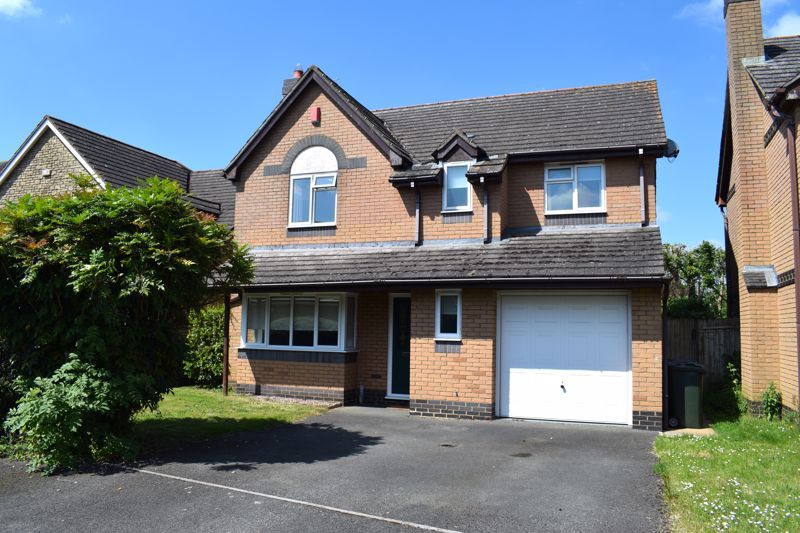 4 bed detached house for sale in Briar End, Kidlington OX5, £615,000