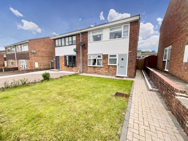 3 bed semidetached house for sale in Ross Close, StokeOnTrent ST3, £