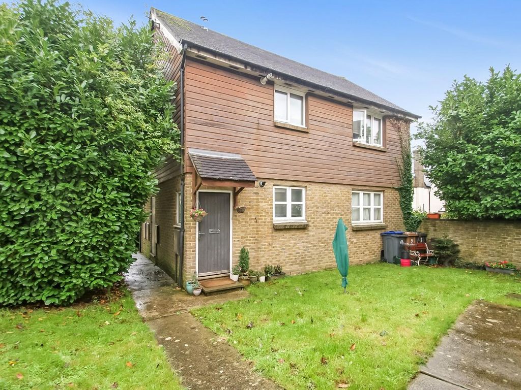 1 bed for sale in Station Road, Sawbridgeworth CM21, £