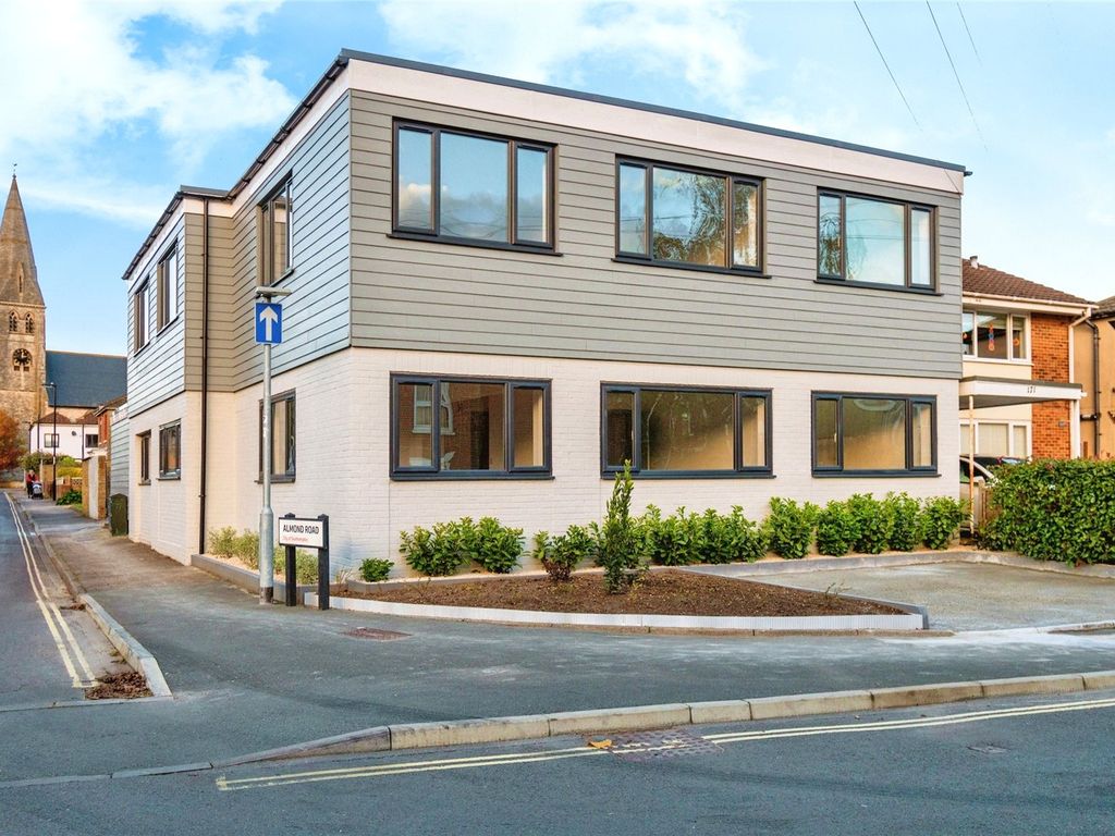 New home, 1 bed flat for sale in 173 Millbrook Road, East Southampton