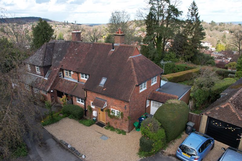 3 bed semidetached house for sale in Half Moon Hill, Haslemere GU27