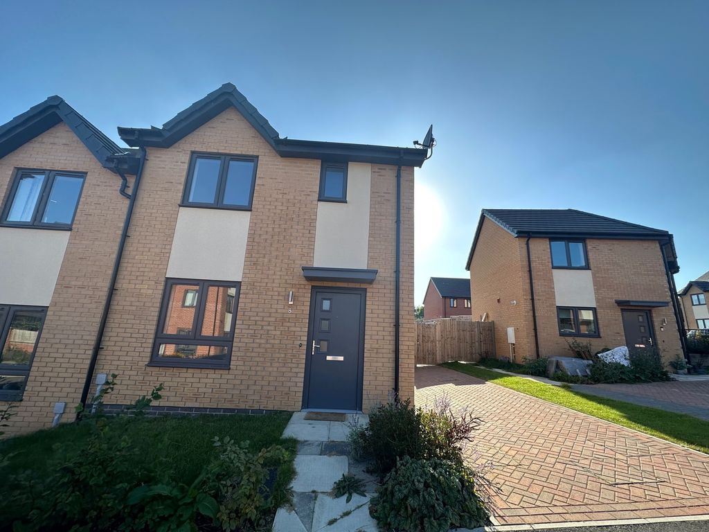 3 bed semidetached house for sale in Jenkinson Crescent, Great Gonerby