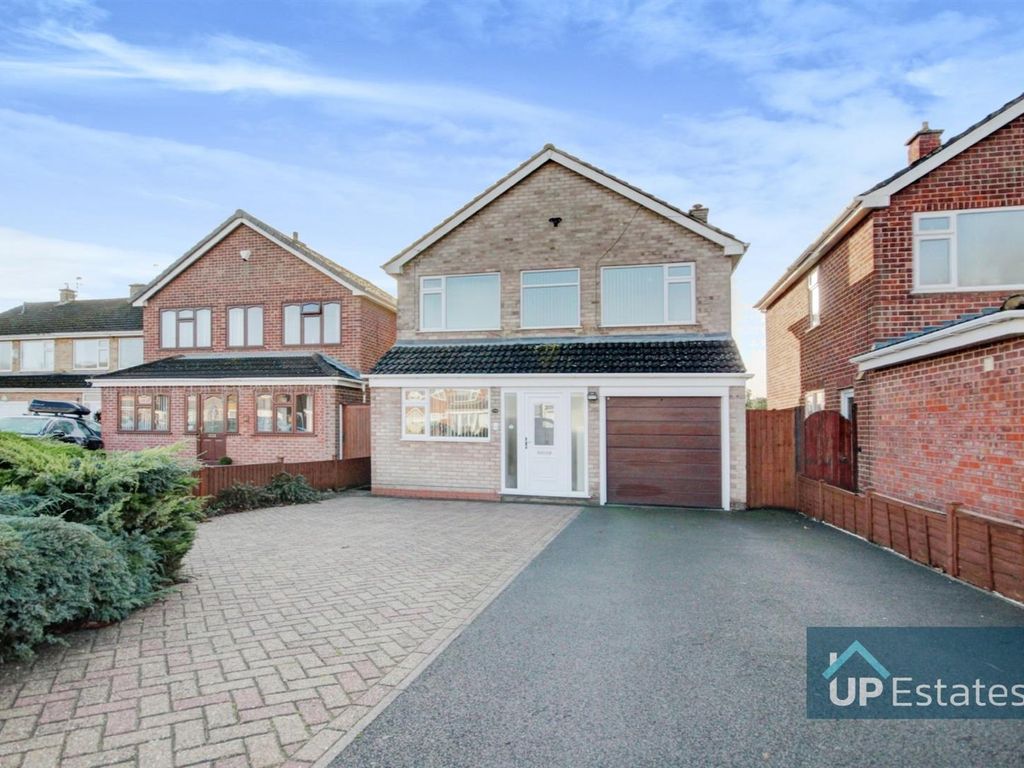3 bed detached house for sale in St. Nicolas Park Drive, Nuneaton CV11