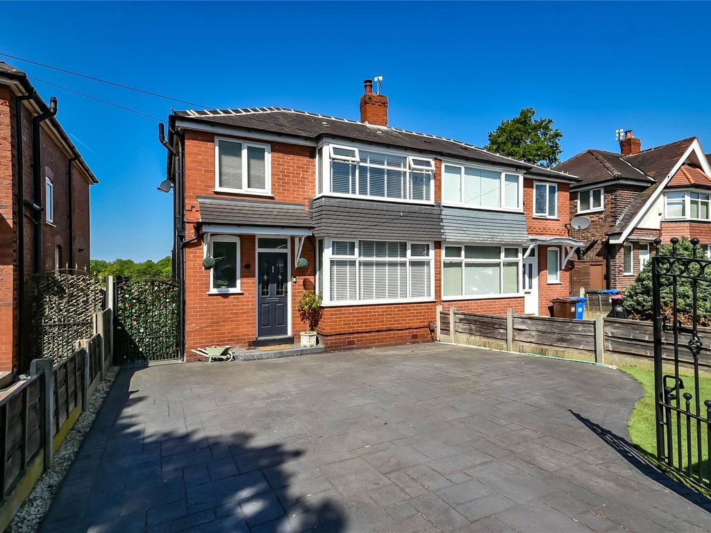 3 bed semidetached house for sale in Lancaster Road, Salford, Greater Manchester M6 Zoopla