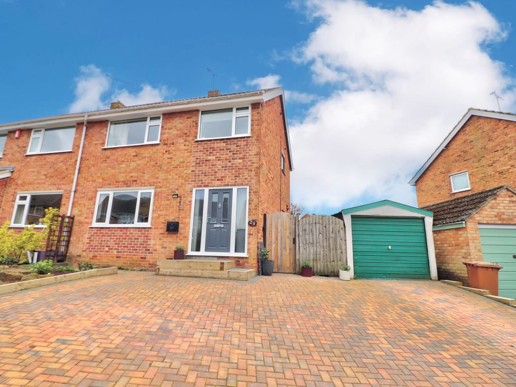 3 bed semidetached house for sale in The Bancroft, Etwall, Derby DE65