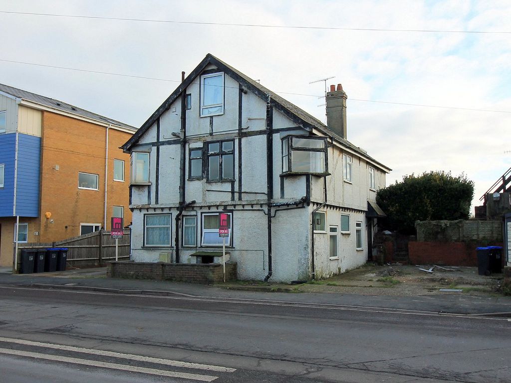 1 bed flat for sale in Brighton Road, Lancing, West Sussex BN15, £