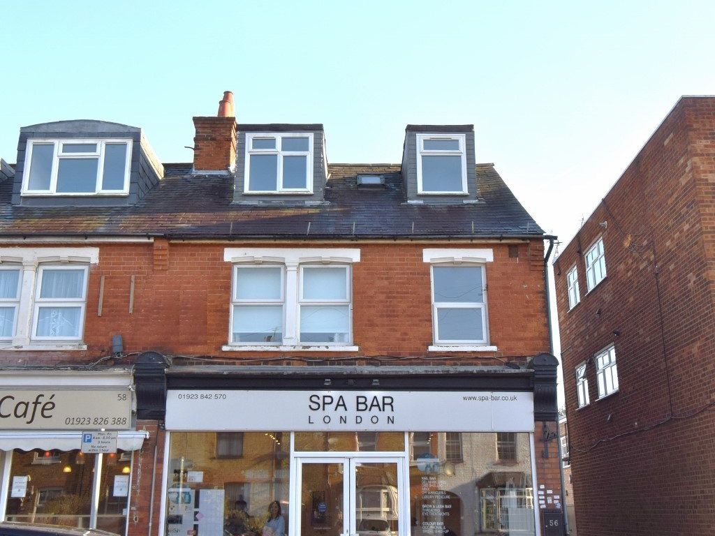 1 bed flat to rent in High Street, Northwood HA6, £950 pcm Zoopla