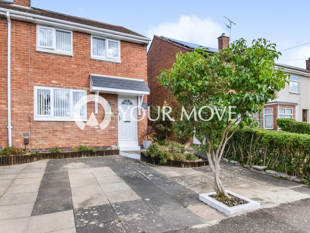 3 bed end terrace house for sale in Eddystone Road, Leicester