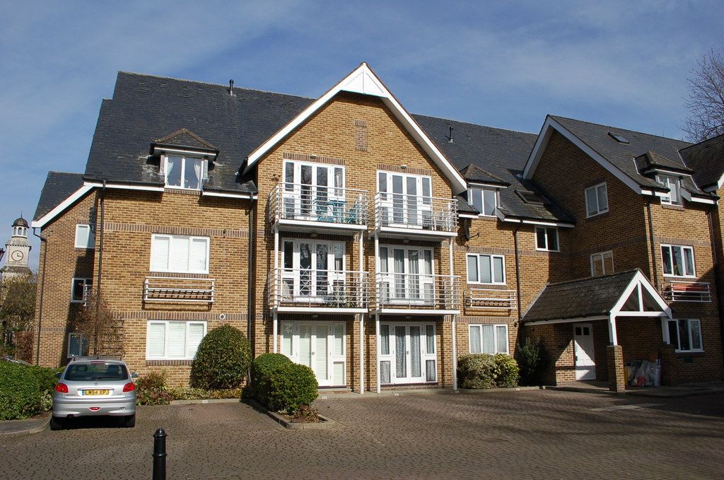 1 bed flat to rent in Thames Close, Hampton TW12 Zoopla