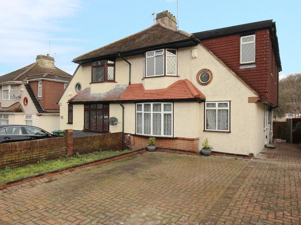 5 bed property for sale in Wickham Lane, London SE2, £500,000 Zoopla