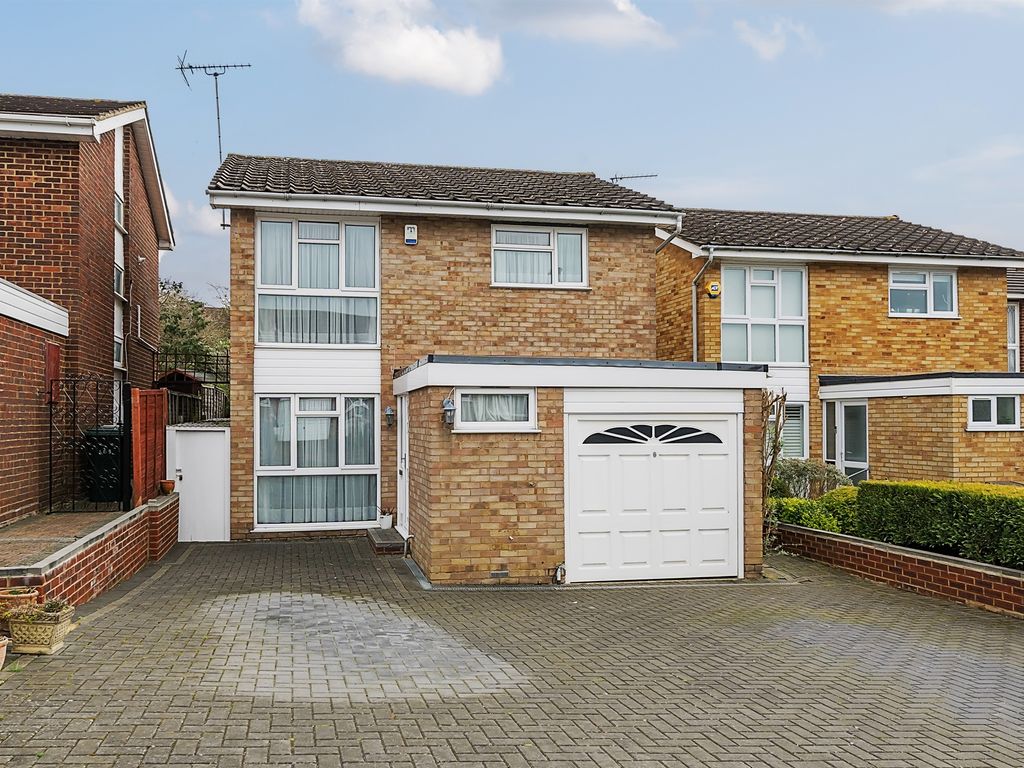 3 bed detached house for sale in Carson Road, Cockfosters, EN4