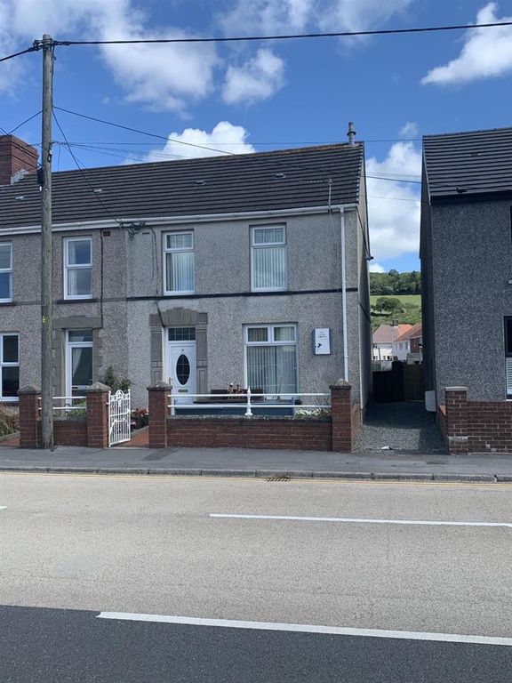 3 bed semidetached house for sale in Lando Road, Pembrey, Burry Port