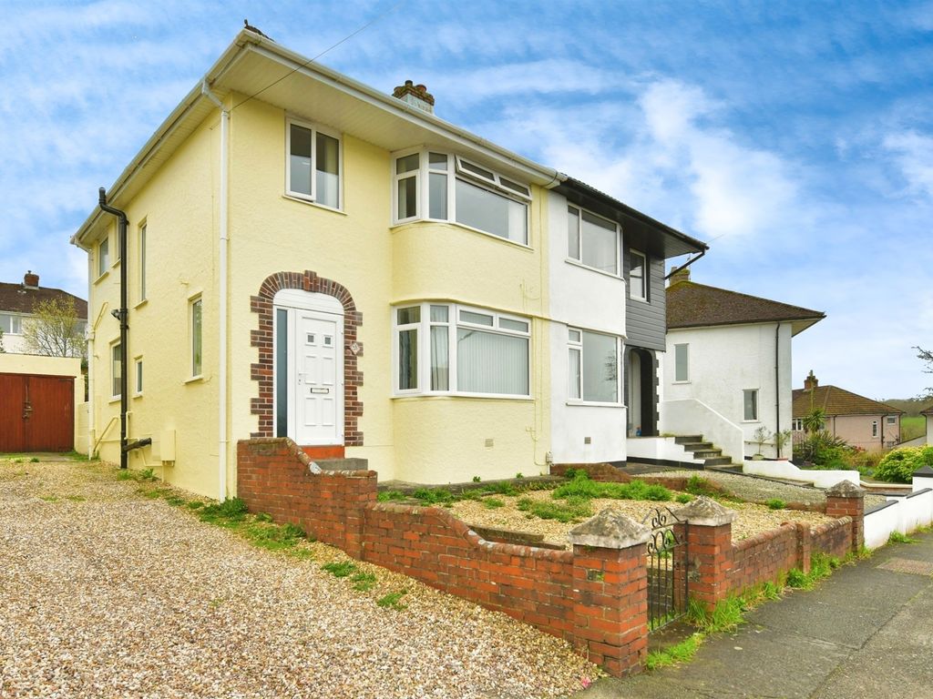 3 bed semidetached house for sale in Woodford Avenue, Plympton