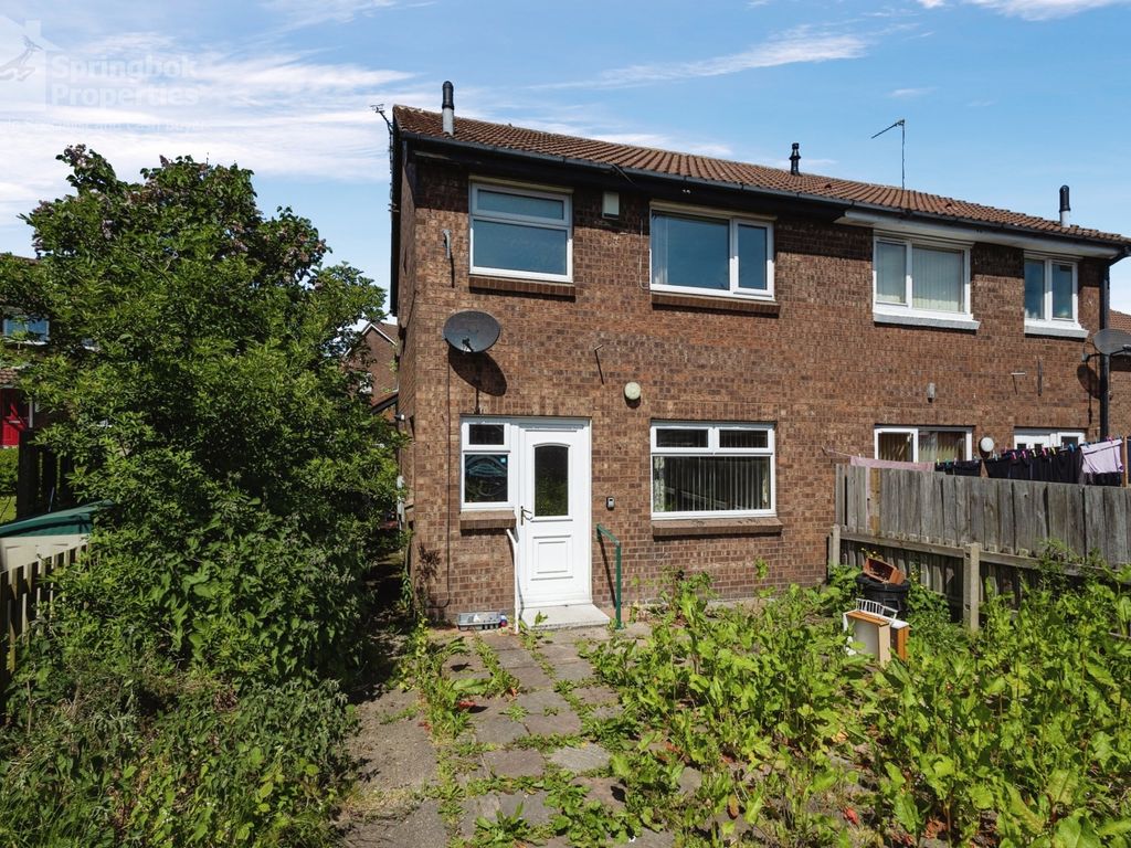 3 bed semidetached house for sale in Kirkbright Close, SaltburnByThe