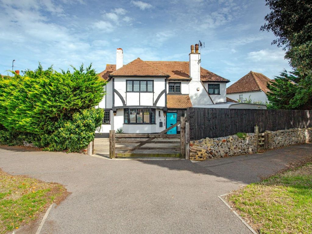 5 bed detached house for sale in Northdown Park Road, Margate CT9 Zoopla