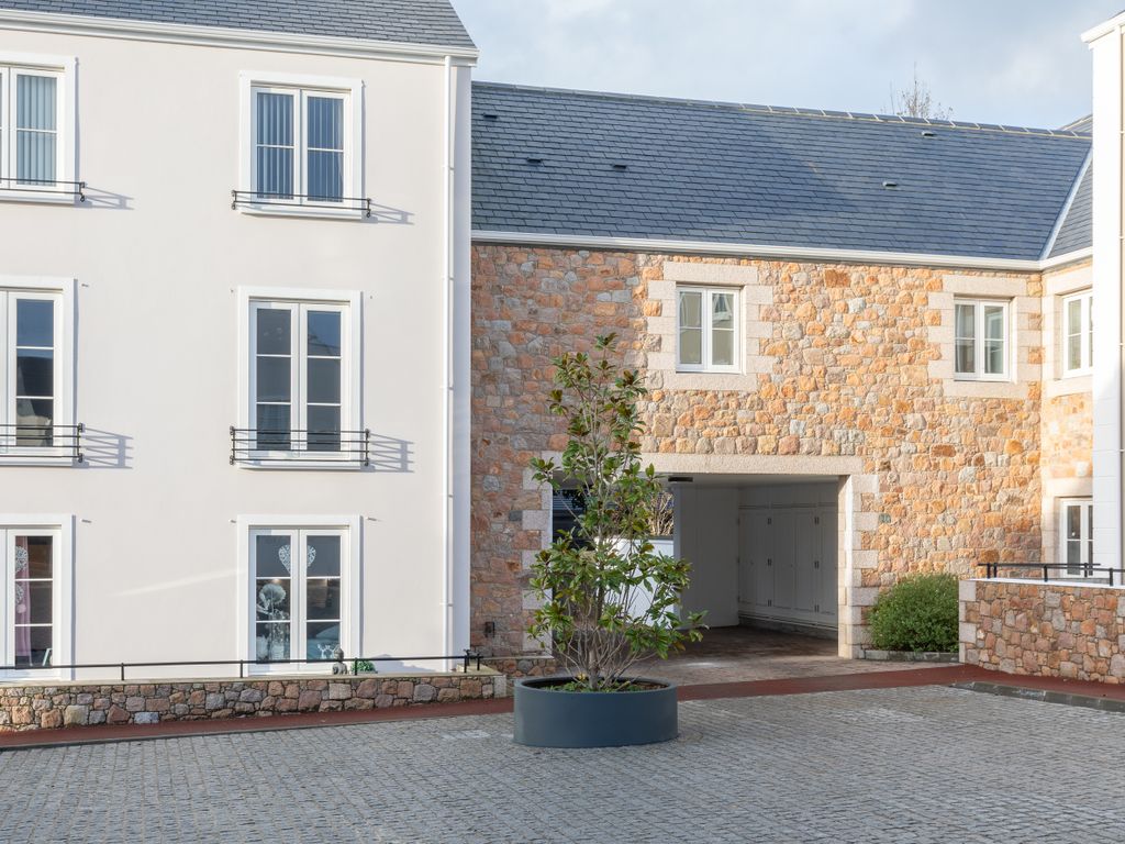 1 bed detached house to rent in La Route De La Cote, St. Martin, Jersey JE3 Zoopla