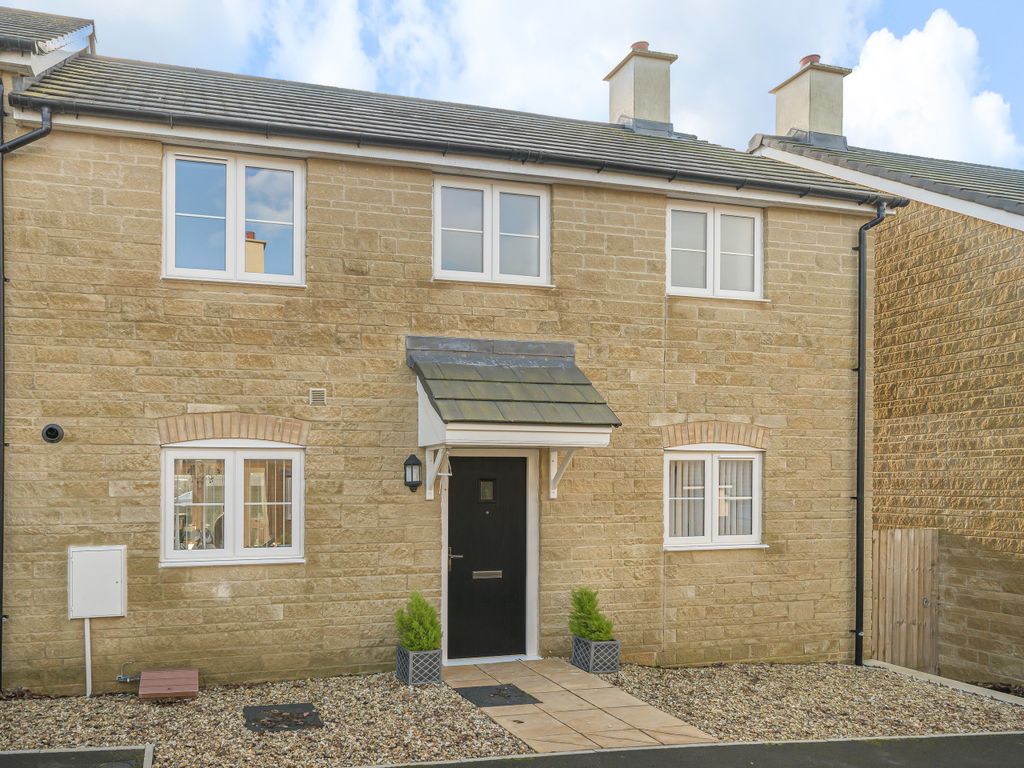 3 bed semidetached house for sale in Orchard Way, Mosterton