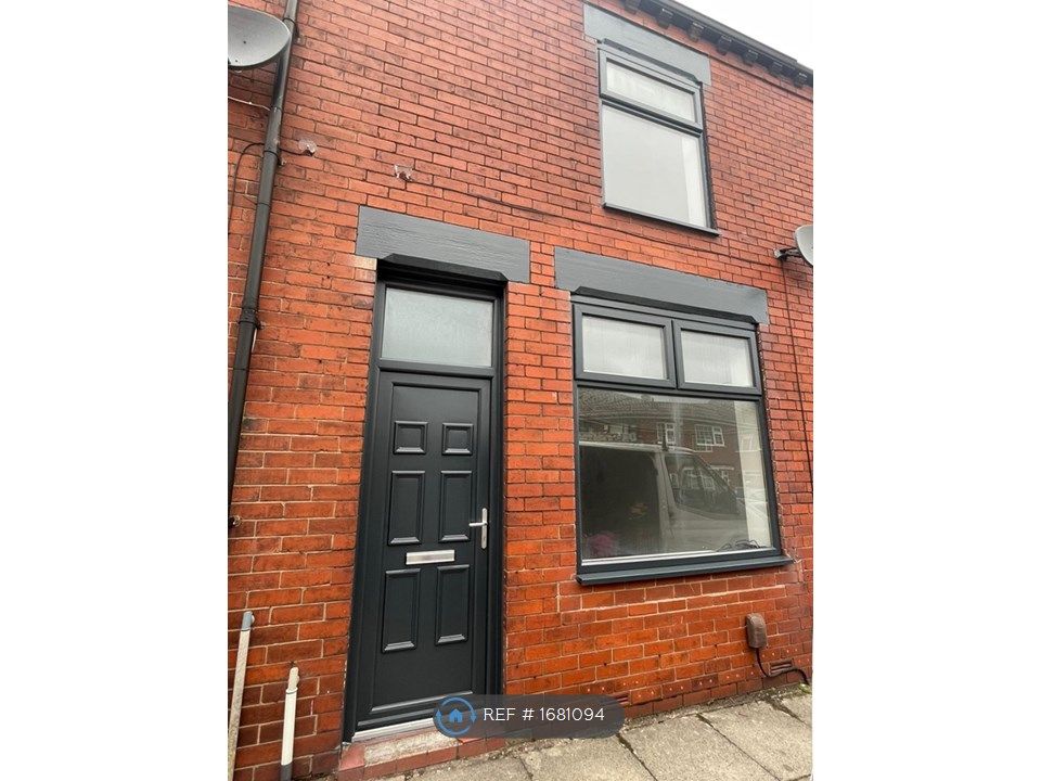 2 bed terraced house to rent in Street, Bolton BL3 Zoopla