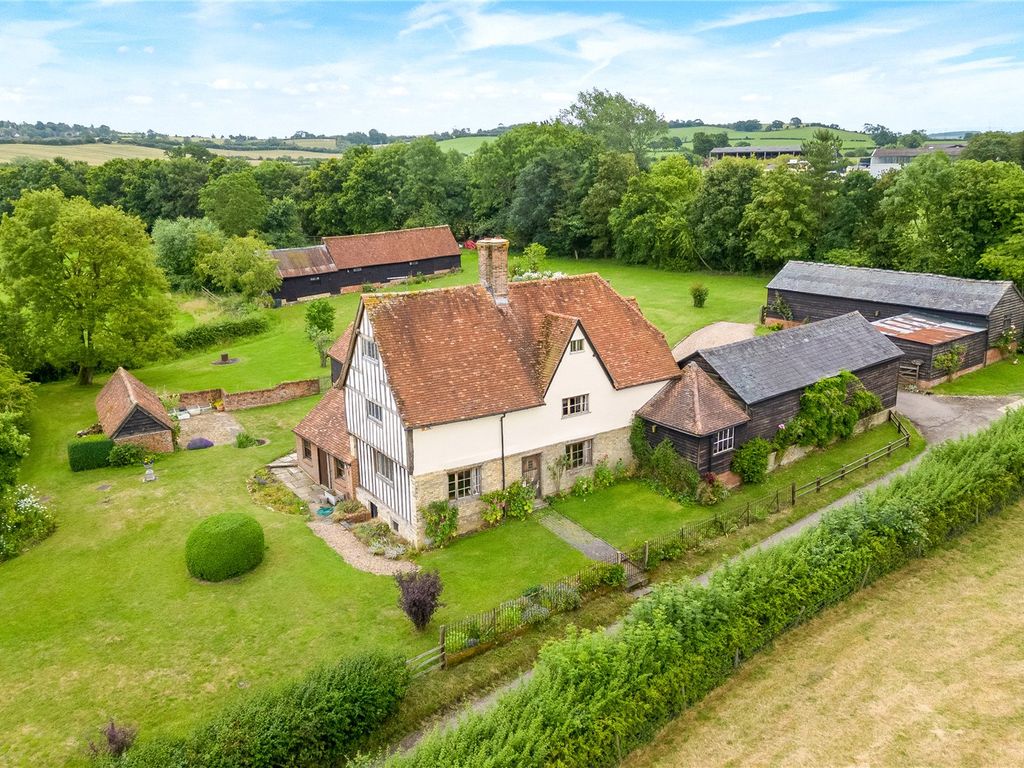 5 bed detached house for sale in St Johns Manor, North Marston