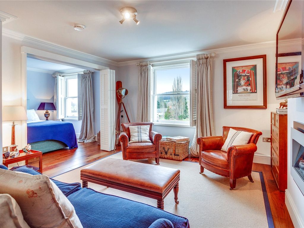 1 bed flat for sale in River Terrace, HenleyOnThames, Oxfordshire RG9