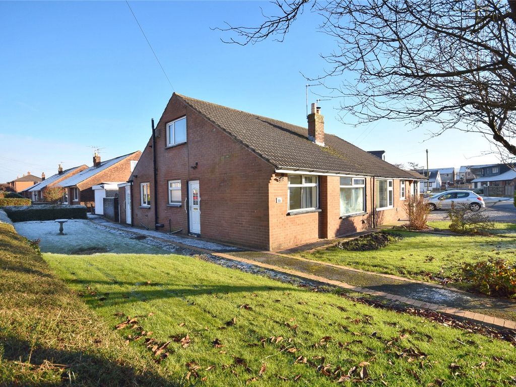 3 bed semidetached bungalow for sale in Fairfield Drive, Clitheroe