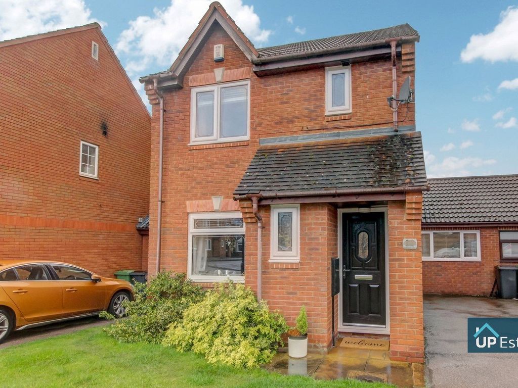 4 bed linkdetached house for sale in Melbourne Close, Nuneaton CV11