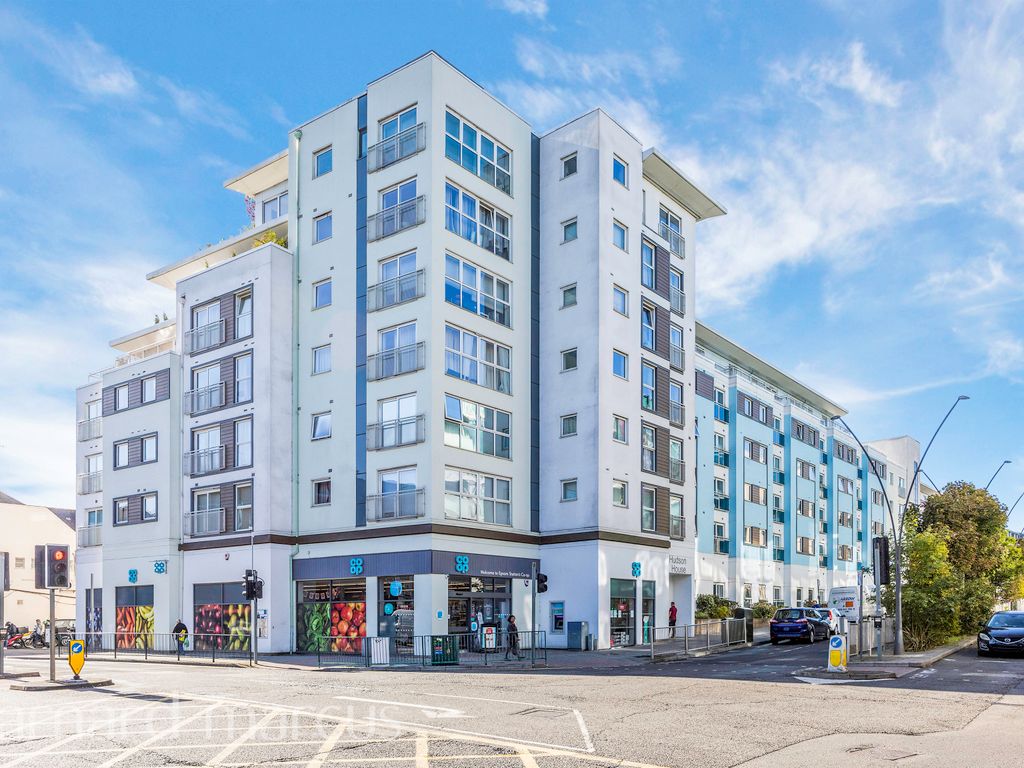 1 bed flat to rent in Station Approach, Epsom KT19 Zoopla