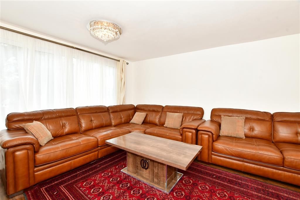 3 bed semidetached house for sale in Hamilton Road, London E15 Zoopla
