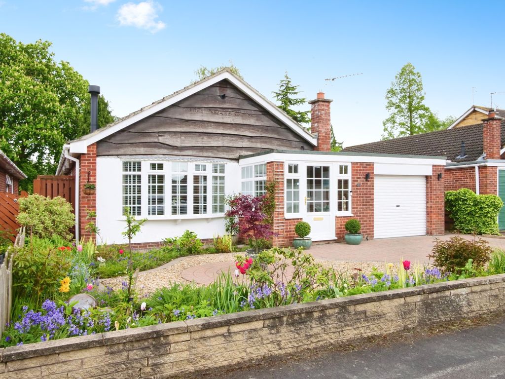 3 bed detached house for sale in Stablers Walk, Earswick, York YO32, £