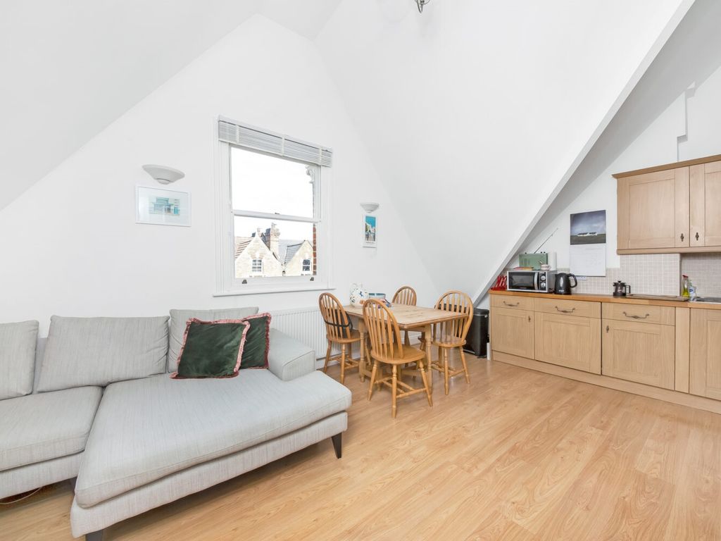 Deronda Road, Herne Hill, London SE24  