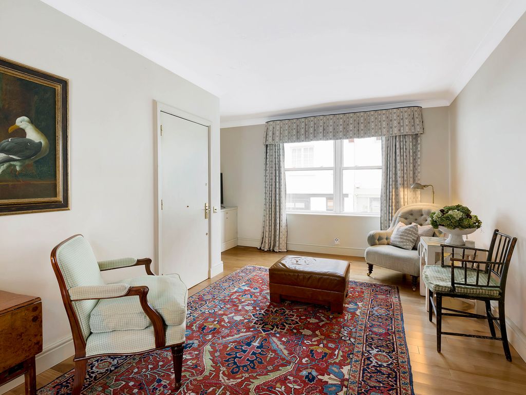 Pavilion Road, Knightsbridge SW1X