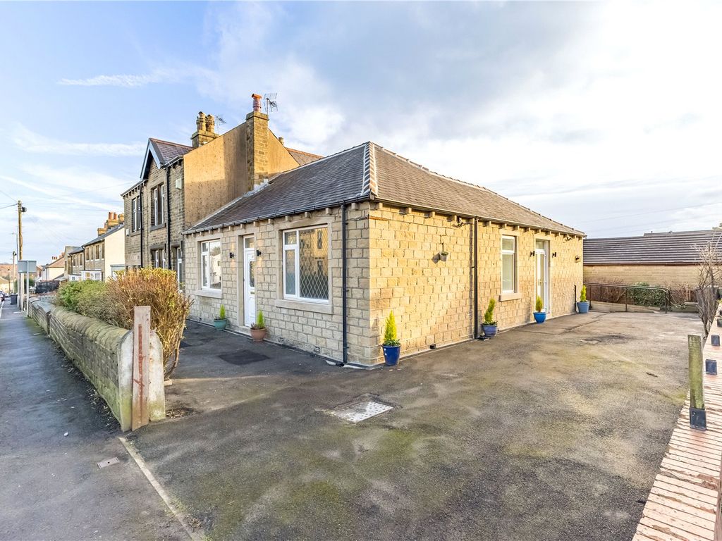 3 bed bungalow for sale in Leymoor Road, Golcar, Huddersfield HD7, £