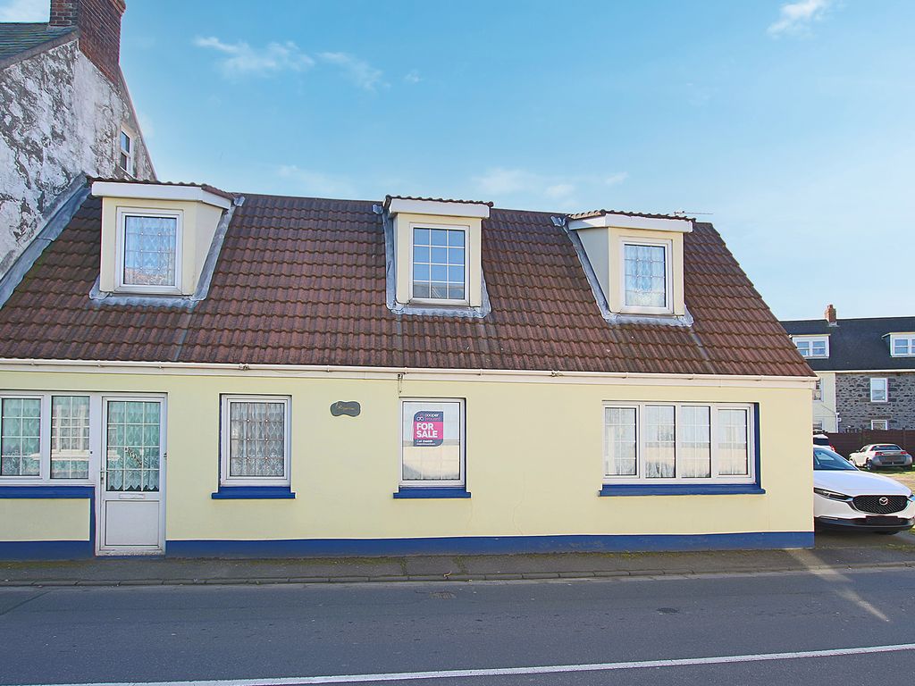 2 bed semidetached house for sale in Grande Bouet, St Peter Port