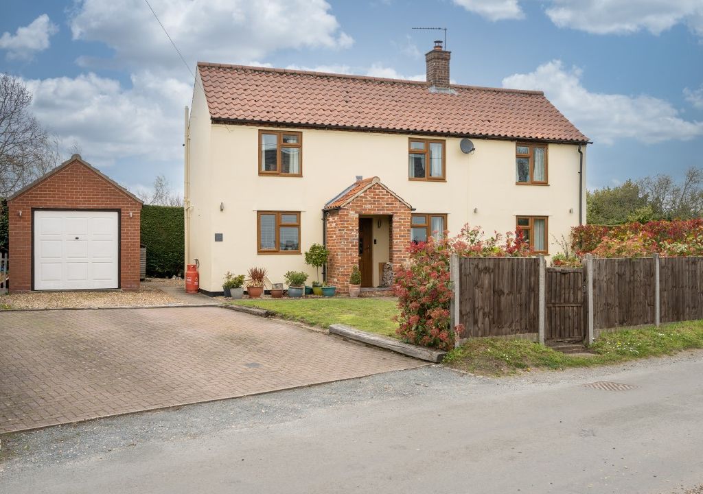 5 bed cottage for sale in Kings Dam, Gillingham, Beccles NR34 Zoopla