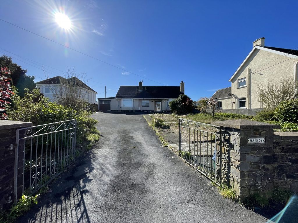 3 bed bungalow for sale in Maindy, Hill Lane, Kilgetty, Pembrokeshire
